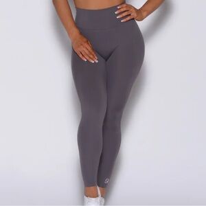 Bombshell Sportswear Leggings Size S Gray Smoke NWT